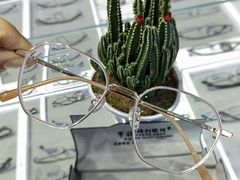 -罗伯特眼镜·蔡司官方授权(罗湖国贸店)