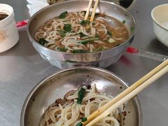 -正宗杨记普洱酸醋米线(总店)