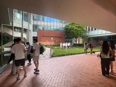 -香港大学