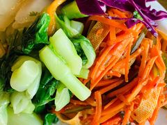 精美小菜-吾穆勒蓬灰牛肉面·清真(中海河山郡店)