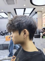 -米可造型烫发染发