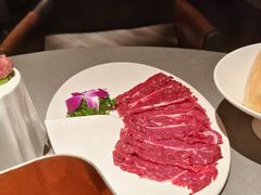 -左庭右院鲜牛肉火锅黑金店(陆家嘴中心店)