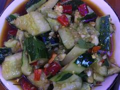 拍黄瓜-曹丞相·地锅鸡·地锅鱼(武林店)