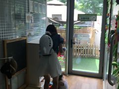 -乐融婴幼儿成长中心(四季青校区)