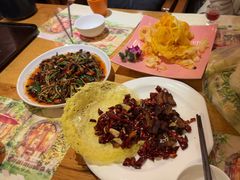 -月亮眼花园餐厅书吧酒吧