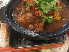 -顶峰夜宴·龙虾烧烤大排档(九江学院店)
