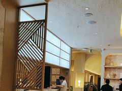 -荷花亭·湖北融合菜(中商广场店)