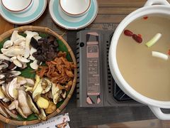 -阿鹏故事云南野生菌火锅(人民路店)