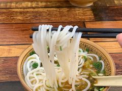 -正宗李家土鸡米线店