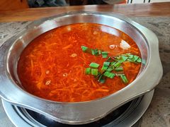 -黄利砖万峰林布依特色酸笋牛肉馆