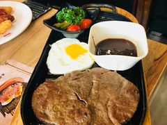 -菲尼克斯牛排店(杉杉奥特莱斯店)