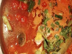 -野山舂·贵州现舂酸汤火锅(鸿通城店)