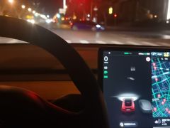 -TESLA 特斯拉(上海太古汇体验店)