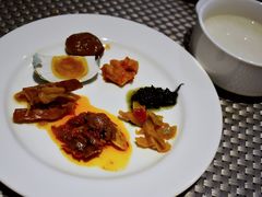 -BLU 全日制餐厅(上海安曼纳卓悦酒店)