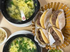 -闫家驴肉老店(华电一校店)