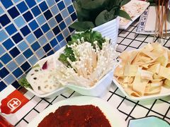 -山悦里 山野·鲜火锅(罗斯福广场店)