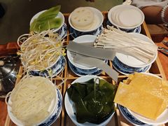 -周小明火锅(黑金冠社区店)