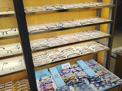 -优医视平价眼镜蔡司依视路折扣工厂店(德胜门店)