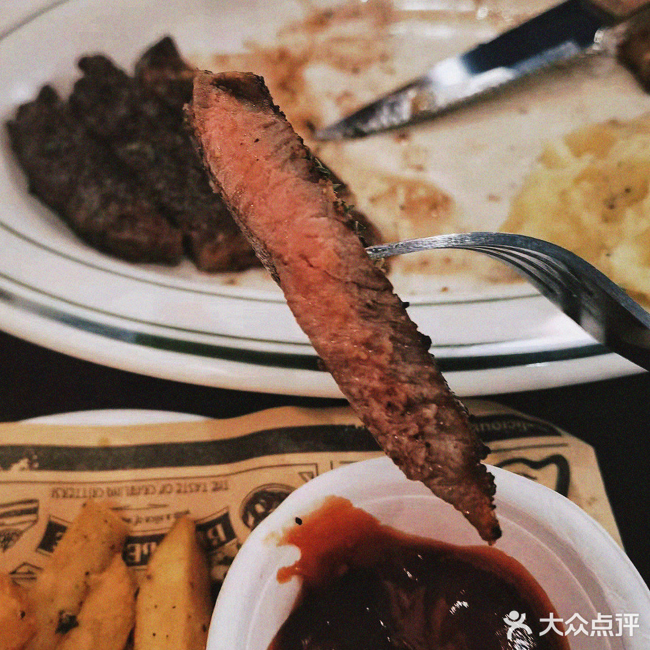 一家小店，一份牛排，一份小资