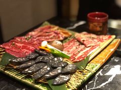 -山川小町·极番烧肉(新地假日广场店)