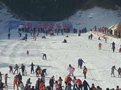 -大别山南武当滑雪场