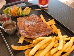 -灵意咖啡·西班牙美食(汕头金平万达广场店)
