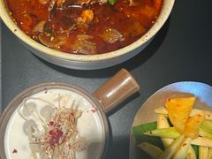 -Ameigo梅果·云贵川bistro(长宁来福士店)