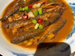 家烧小溪鱼-门溪山居·镜岭味道