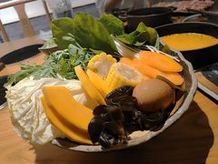 -呷哺呷哺 黄金牧场 (新中关购物中心店)