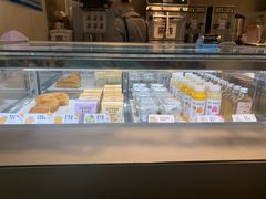 面包甜点陈列柜-喜茶(上海兴业太古汇店)
