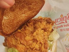 麦辣鸡腿汉堡-麦当劳(欢乐谷店)