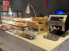 -筠咖啡西餐厅(上海国展宝龙丽筠酒店)