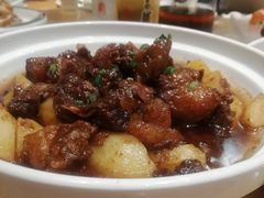 红烧土猪肉-鄱阳湖·江西小炒·瓦罐煨汤(五道口店)