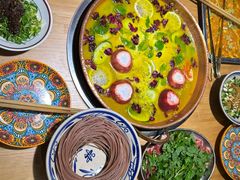 -洱火云南酸菜牛肉火锅(石景山当代商城店)