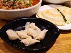 -秦香阁·西北家常菜(徐汇日月光中心店)