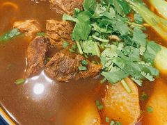 红烧牛腩面-醉牛腩·面小馆