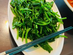 豌豆尖-懒人盐府人家(航天桥店)