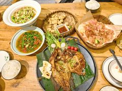 -老滇山寨•云南特色菜•地方菜•民族风情歌舞表演(金碧店)