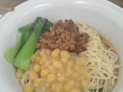 -东三里屯豌杂面