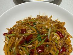 -小桃红·东北菜·春饼烤鸭(南阳湖街店)