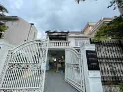 -巴黎婚纱摄影工作室