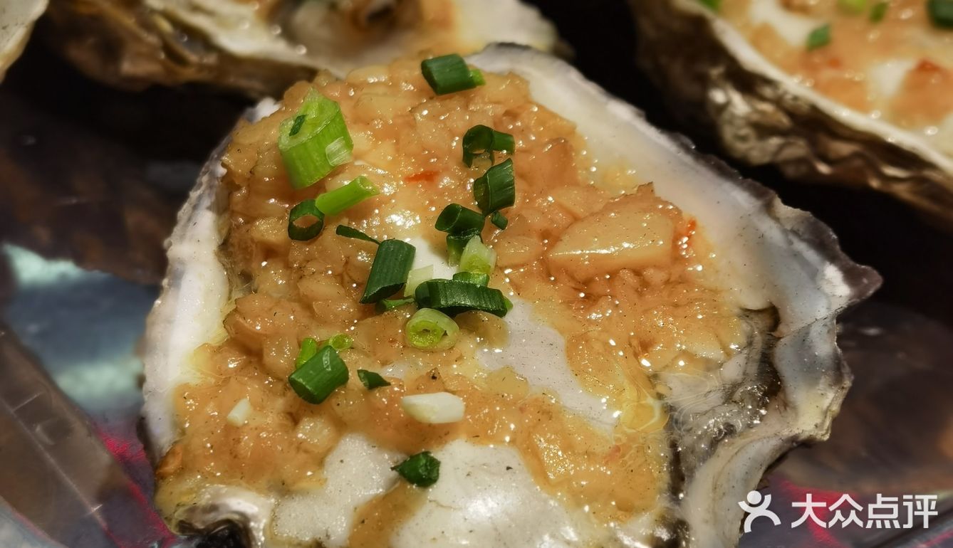 吃着烤串🍢 却有蹦迪的冲动