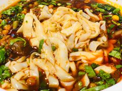 -呷佬·长沙手工米粉(金沙江路店)