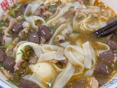 -裕新楼粉面馆·石磨手工粉(四方坪店)