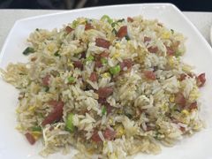 腊味炒饭-广东小美食(果戈里大街店)