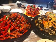 -巴厘龙虾·榜首油焖大虾(音乐学院·沿江酒馆店)