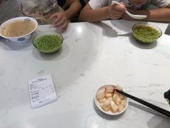 -李与白包子铺(桐梓林店)