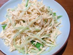 葱拌鲜豆皮-小鱼故事·海鲜饺子馆(高新店)