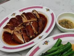 玫瑰豉油鸡（例）-东鑫记港式茶餐厅(南京东路店)