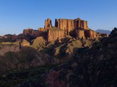 -冰沟丹霞旅游景区
